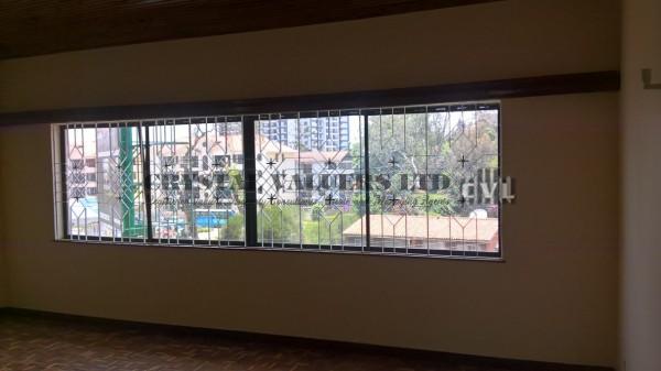 3 Bedroom Commercial Apartment  For Sale