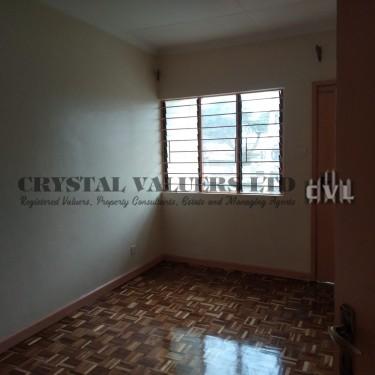 3 bedroom townhouse in South B 3 bedroom townhouse in South B